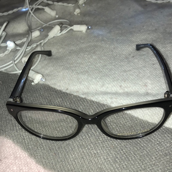 Real Michael Kors glasses - Picture 3 of 3